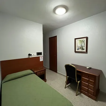 Hostal Blumen-2